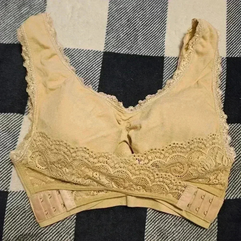 Unbranded Womens Beige Wireless Bra with Padding Size Small